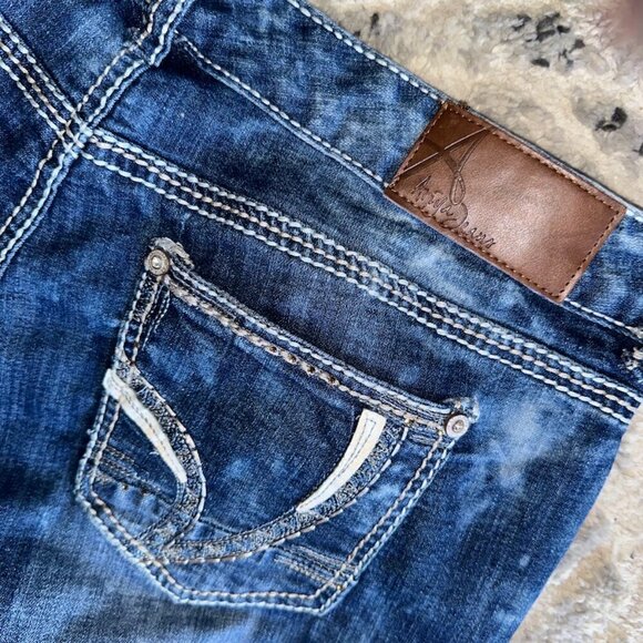 Ariya Jeans Dark Blue Women White Stitching Embellished Pockets Size 11 / 12 - Picture 4 of 14